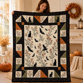 Halloween Bat Black Cat Quilt Blanket, Vintage Flying Bats Patchwork Throw Blanket, Gothic Floral Autumn Bedding, Cozy Fall Sofa Spooky Gift