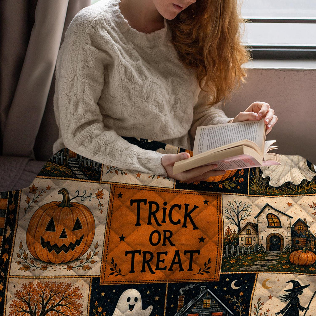 Halloween Quilt Blanket, Cute Ghost Pumpkin Throw Trick or Treat Rustic Autumn Patchwork Decor Spooky Season Witchy Gift for Black Cat Lover