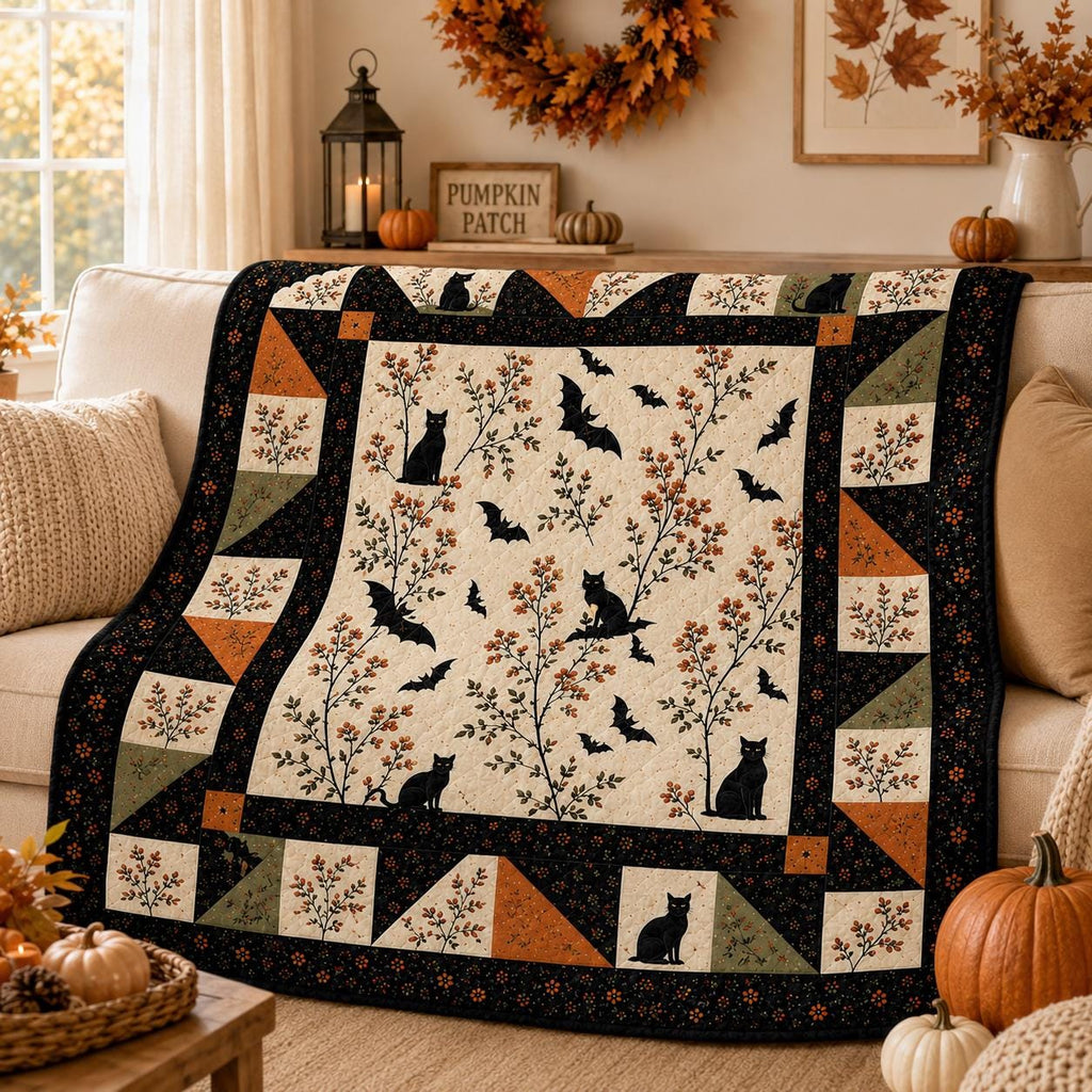 Halloween Bat Black Cat Quilt Blanket, Vintage Flying Bats Patchwork Throw Blanket, Gothic Floral Autumn Bedding, Cozy Fall Sofa Spooky Gift